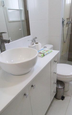 Apartamento à venda com 78m², 2 quartos e 1 vagaBanheiro da Suíte 1