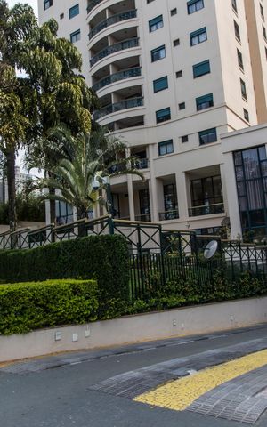 Apartamento à venda com 96m², 3 quartos e 2 vagasVista da Rua