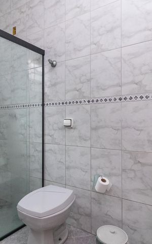 Casa à venda com 100m², 3 quartos e 1 vagaBanheiro 2