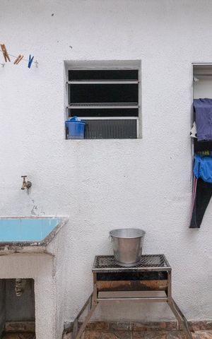 Casa à venda com 100m², 3 quartos e 1 vagaÁrea de Serviço
