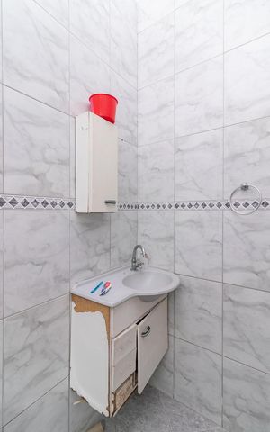 Casa à venda com 100m², 3 quartos e 1 vagaBanheiro 2
