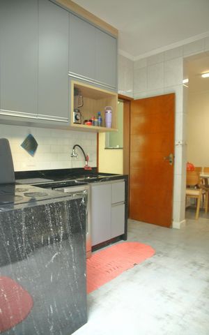 Casa à venda com 134m², 3 quartos e 4 vagasCozinha 