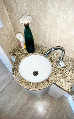 Apartamento à venda com 62m², 2 quartos e 2 vagas Apartamento à venda com 62m², 2 quartos e 2 vagasLavabo
