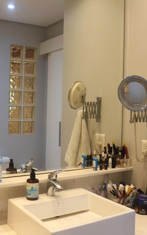 Apartamento à venda com 400m², 3 quartos e 4 vagasBanheiro da Suíte 1
