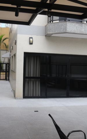Apartamento à venda com 400m², 3 quartos e 4 vagasÁrea comum - Churrasqueira