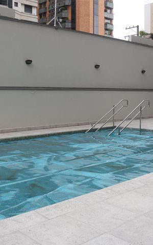 Apartamento à venda com 400m², 3 quartos e 4 vagasÁrea comum - Piscina