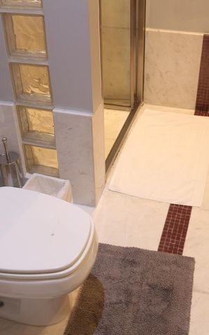 Apartamento à venda com 400m², 3 quartos e 4 vagasBanheiro da Suíte 1