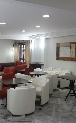 Apartamento à venda com 400m², 3 quartos e 4 vagasÁrea comum - Salão de festas