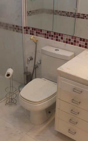 Apartamento à venda com 400m², 3 quartos e 4 vagasBanheiro da Suíte 3