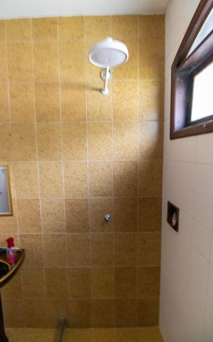 Casa à venda com 290m², 4 quartos e 2 vagas Casa à venda com 290m², 4 quartos e 2 vagasBanheiro Social