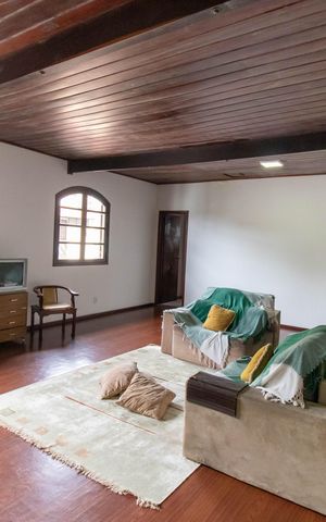 Casa à venda com 290m², 4 quartos e 2 vagas Casa à venda com 290m², 4 quartos e 2 vagasSala 2