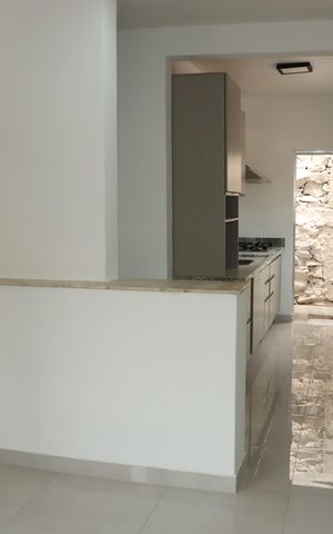 Casa para alugar com 350m², 2 quartos e 2 vagasSala