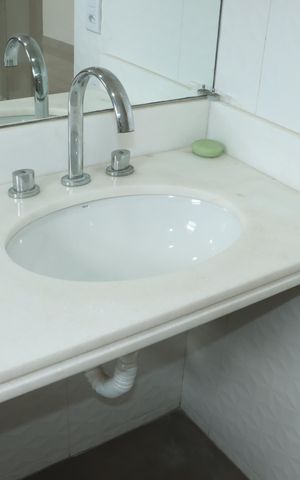 Casa para alugar com 350m², 2 quartos e 2 vagasBanheiro 2