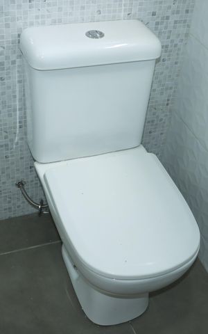 Casa para alugar com 350m², 2 quartos e 2 vagasBanheiro da Suíte 1