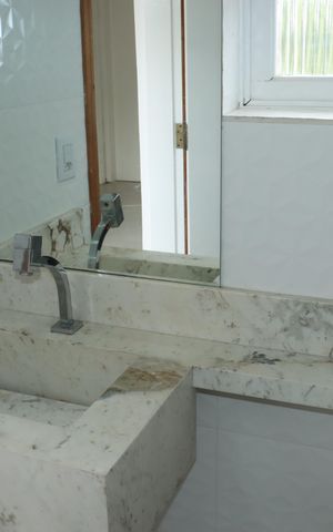 Casa para alugar com 350m², 2 quartos e 2 vagasBanheiro 