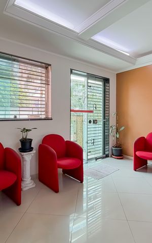 Casa para alugar com 350m², 7 quartos e 8 vagas Casa para alugar com 350m², 7 quartos e 8 vagasSala - Entrada