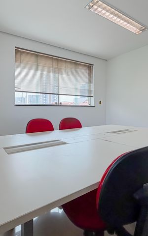 Casa para alugar com 350m², 7 quartos e 8 vagas Casa para alugar com 350m², 7 quartos e 8 vagasQuarto 4