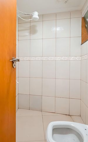 Casa para alugar com 350m², 7 quartos e 8 vagas Casa para alugar com 350m², 7 quartos e 8 vagasBanheiro da Suíte