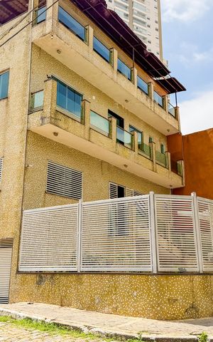 Casa para alugar com 350m², 7 quartos e 8 vagas Casa para alugar com 350m², 7 quartos e 8 vagasFachada