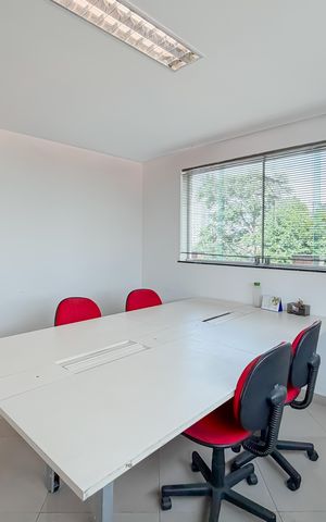 Casa para alugar com 350m², 7 quartos e 8 vagas Casa para alugar com 350m², 7 quartos e 8 vagasQuarto 4