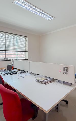 Casa para alugar com 350m², 7 quartos e 8 vagas Casa para alugar com 350m², 7 quartos e 8 vagasQuarto 2