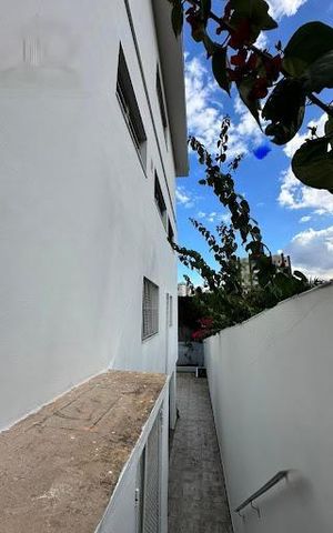 Casa à venda com 280m², 5 quartos e 6 vagas
