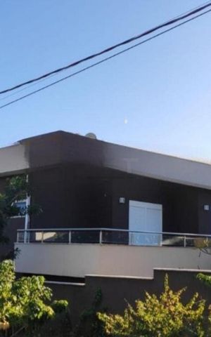 Casa à venda com 285m², 3 quartos e 2 vagas