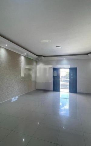 Casa à venda com 300m², 3 quartos e 2 vagas