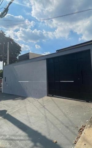 Casa à venda com 300m², 3 quartos e 2 vagas