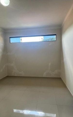 Casa à venda com 300m², 3 quartos e 2 vagas