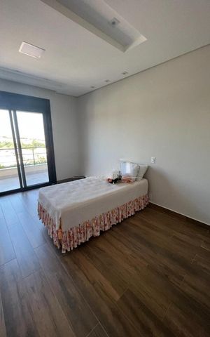 Casa à venda com 315m², 4 quartos e 4 vagas