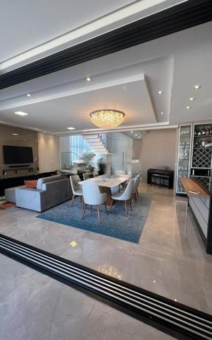 Casa à venda com 315m², 4 quartos e 4 vagas