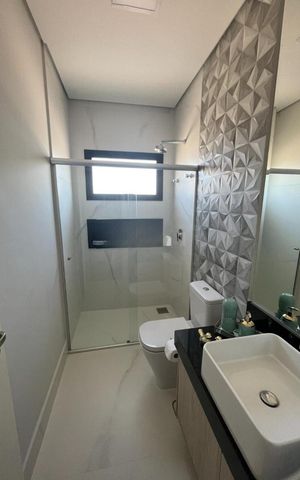 Casa à venda com 315m², 4 quartos e 4 vagas