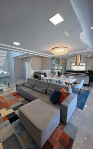 Casa à venda com 315m², 4 quartos e 4 vagas