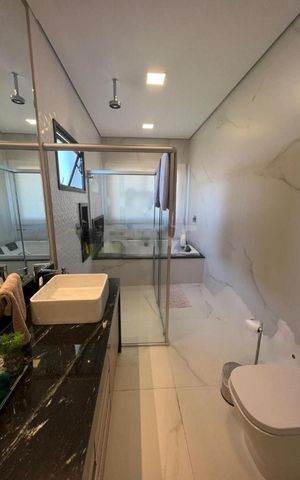 Casa à venda com 315m², 4 quartos e 4 vagas