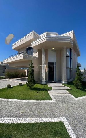 Casa à venda com 315m², 4 quartos e 4 vagas