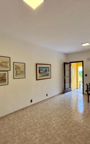 Casa para alugar com 160m², 4 quartos e 2 vagas Casa para alugar com 160m², 4 quartos e 2 vagasSala
