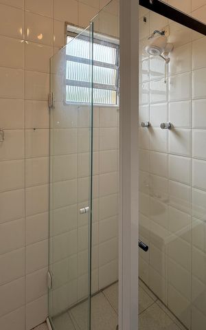 Casa para alugar com 160m², 4 quartos e 2 vagas Casa para alugar com 160m², 4 quartos e 2 vagasBanheiro Suíte