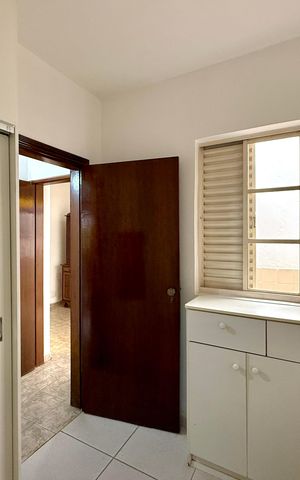 Casa para alugar com 160m², 4 quartos e 2 vagas Casa para alugar com 160m², 4 quartos e 2 vagasQuarto 3
