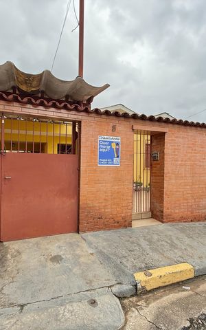 Casa para alugar com 160m², 4 quartos e 2 vagas Casa para alugar com 160m², 4 quartos e 2 vagasFachada