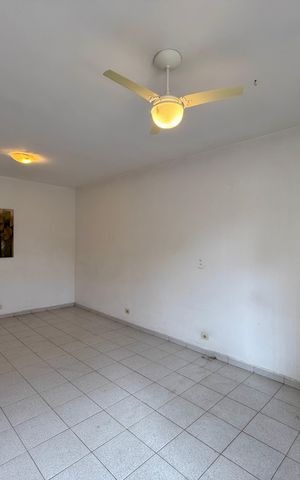 Casa para alugar com 160m², 4 quartos e 2 vagas Casa para alugar com 160m², 4 quartos e 2 vagasSuíte