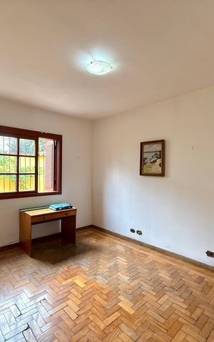 Casa para alugar com 160m², 4 quartos e 2 vagas Casa para alugar com 160m², 4 quartos e 2 vagasQuarto 2