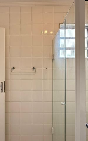 Casa para alugar com 160m², 4 quartos e 2 vagas Casa para alugar com 160m², 4 quartos e 2 vagasBanheiro Suíte