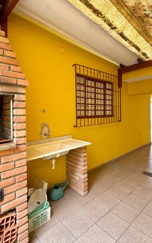 Casa para alugar com 160m², 4 quartos e 2 vagas Casa para alugar com 160m², 4 quartos e 2 vagasChurrasqueira