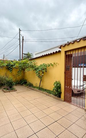 Casa para alugar com 160m², 4 quartos e 2 vagas Casa para alugar com 160m², 4 quartos e 2 vagasJardim