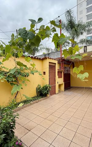 Casa para alugar com 160m², 4 quartos e 2 vagas Casa para alugar com 160m², 4 quartos e 2 vagasJardim