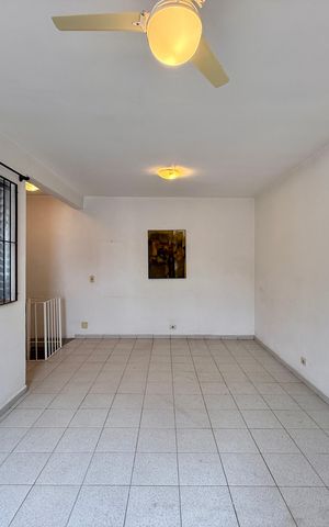 Casa para alugar com 160m², 4 quartos e 2 vagas Casa para alugar com 160m², 4 quartos e 2 vagasSuíte