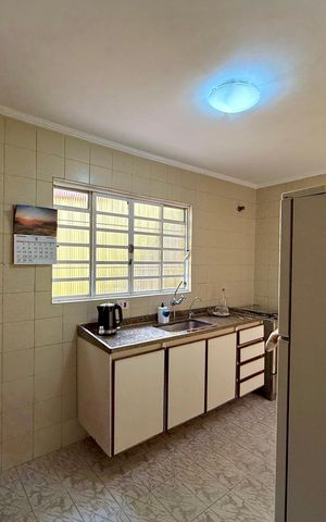 Casa para alugar com 160m², 4 quartos e 2 vagas Casa para alugar com 160m², 4 quartos e 2 vagasCozinha