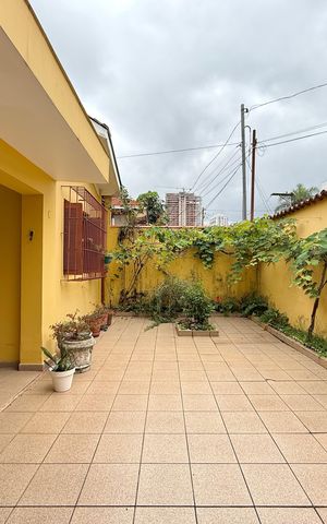 Casa para alugar com 160m², 4 quartos e 2 vagas Casa para alugar com 160m², 4 quartos e 2 vagasJardim