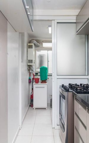Apartamento à venda com 70m², 3 quartos e sem vagaCozinha e Área de Serviço